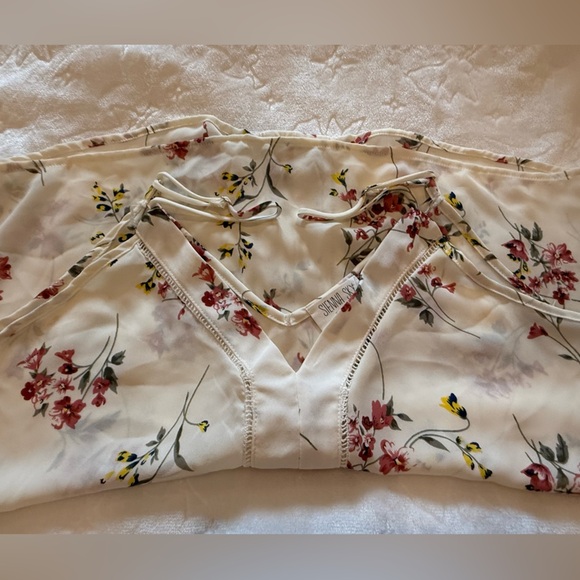 Sienna Sky Floral Print Cami Tank Top Cream Pink Yellow M - EUC - Picture 7 of 8